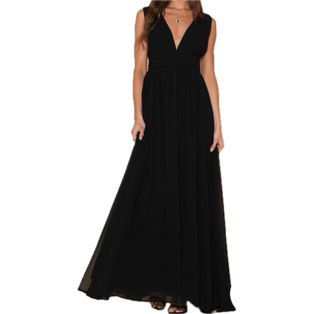 Lulu’s Heavenly Hues Maxi Dress- XL Black